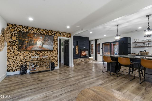 3588 Four Seasons Lane, Sevierville, TN 37862