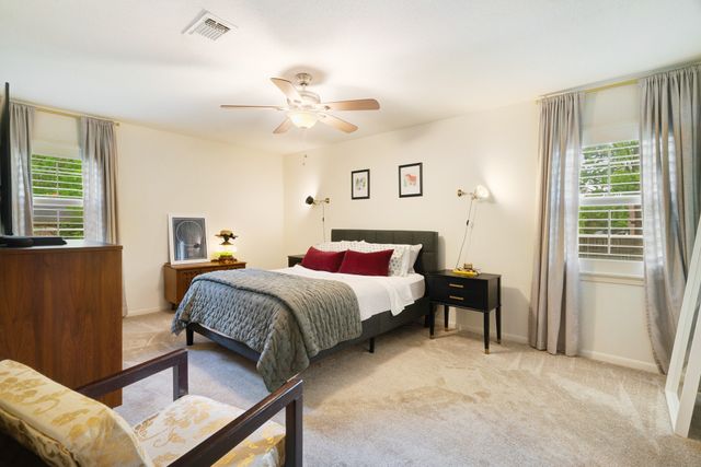 2745 Simpson Street, Paris, TX 75460