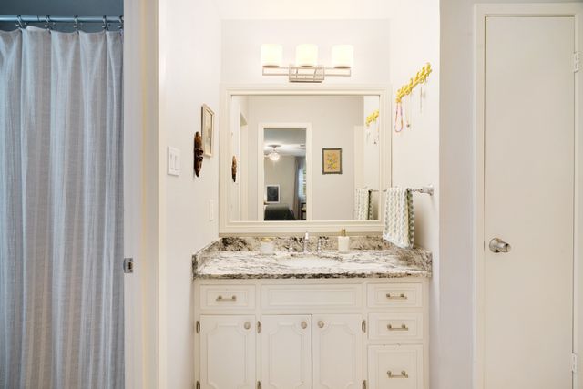2745 Simpson Street, Paris, TX 75460
