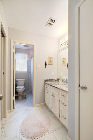 2745 Simpson Street, Paris, TX 75460