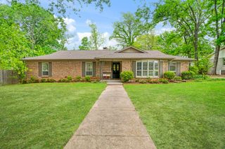 2745 Simpson Street, Paris, TX 75460