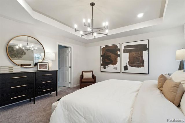 360 Hidden River, Holly, MI 48442