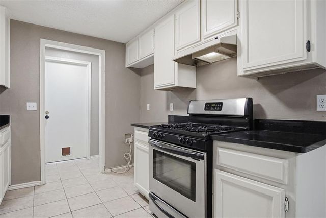 7702 NW 113th Place, Oklahoma City, OK 73162
