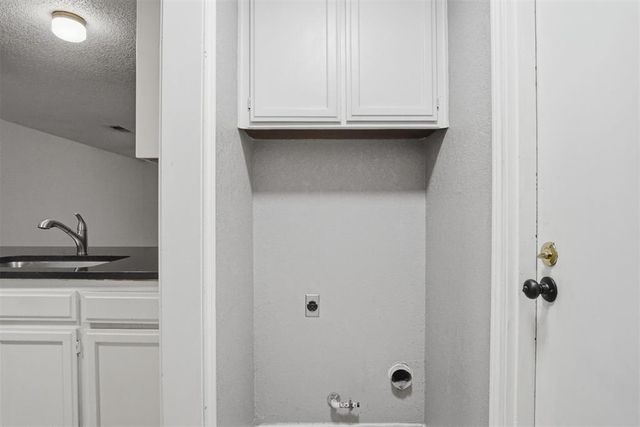 7702 NW 113th Place, Oklahoma City, OK 73162