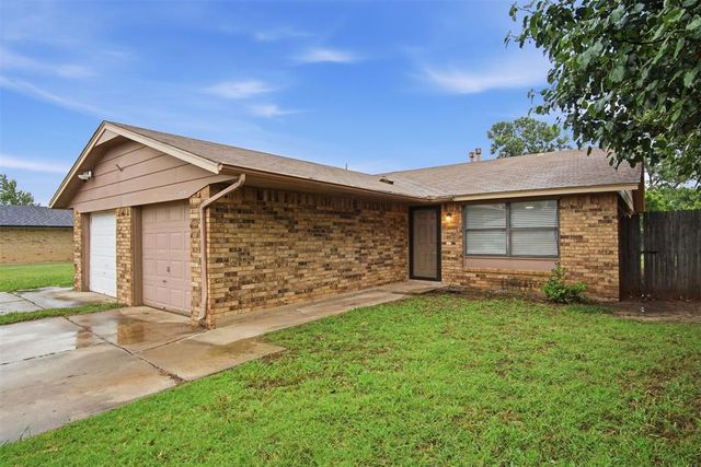 7702 NW 113th Place, Oklahoma City, OK 73162