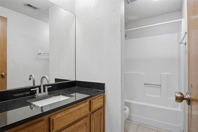 7702 NW 113th Place, Oklahoma City, OK 73162
