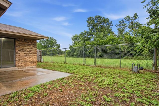 7702 NW 113th Place, Oklahoma City, OK 73162