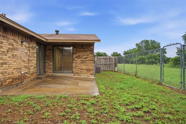 7702 NW 113th Place, Oklahoma City, OK 73162
