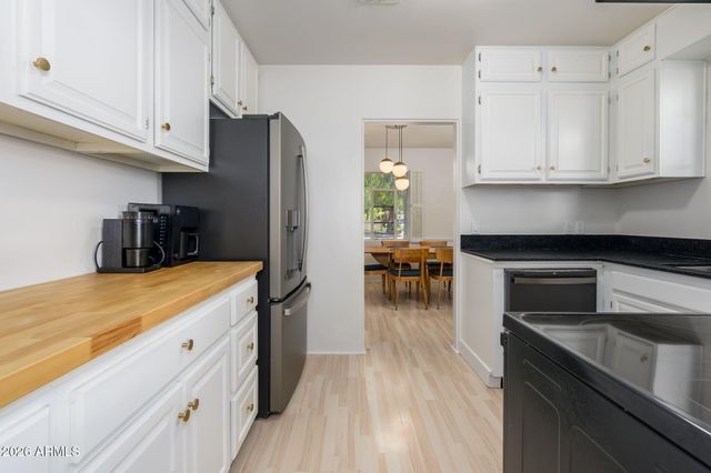 1530 W Edgemont Avenue, Phoenix, AZ 85007