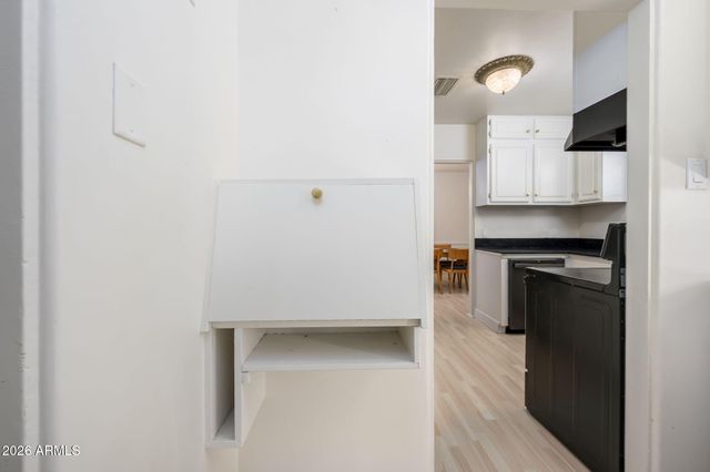 1530 W Edgemont Avenue, Phoenix, AZ 85007
