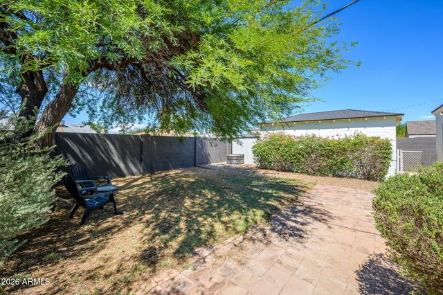 1530 W Edgemont Avenue, Phoenix, AZ 85007