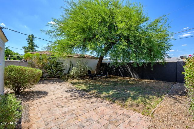 1530 W Edgemont Avenue, Phoenix, AZ 85007