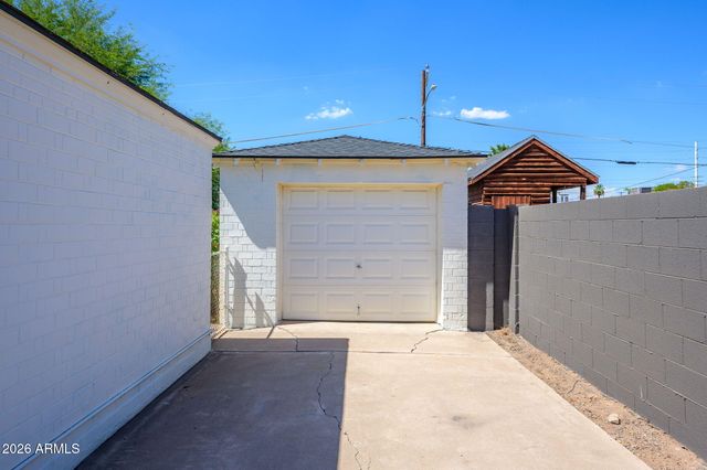 1530 W Edgemont Avenue, Phoenix, AZ 85007