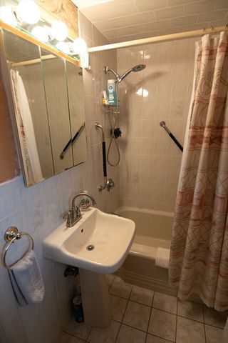 25 Mckinley St, Revere, MA 02151