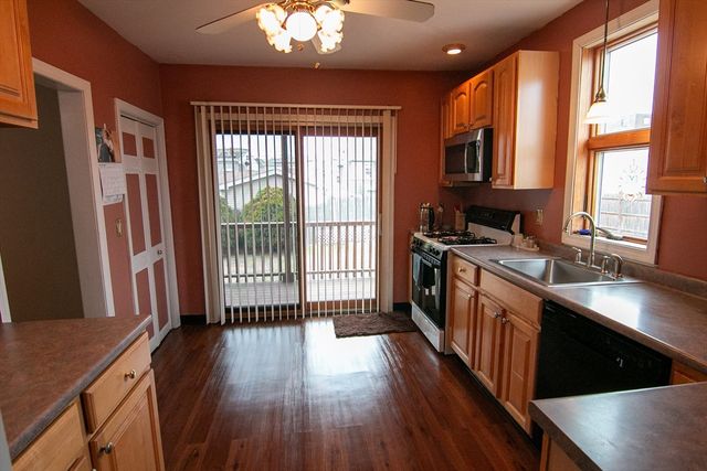 25 Mckinley St, Revere, MA 02151