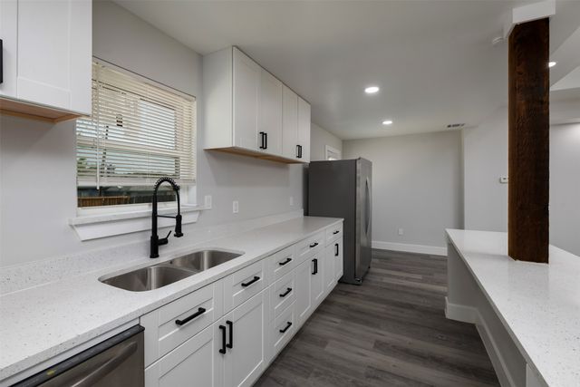 1409 W Bruton Road, Mesquite, TX 75149