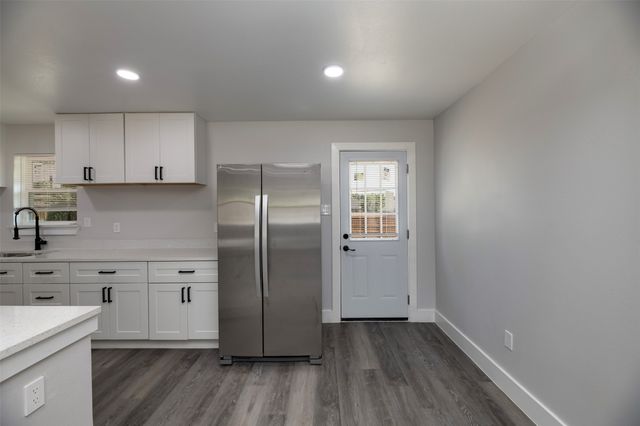 1409 W Bruton Road, Mesquite, TX 75149
