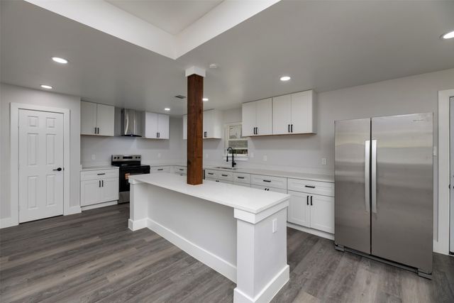 1409 W Bruton Road, Mesquite, TX 75149