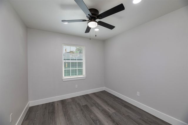 1409 W Bruton Road, Mesquite, TX 75149