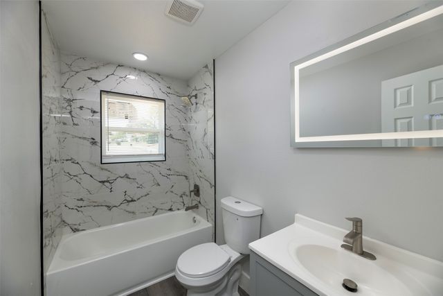 1409 W Bruton Road, Mesquite, TX 75149