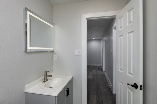 1409 W Bruton Road, Mesquite, TX 75149