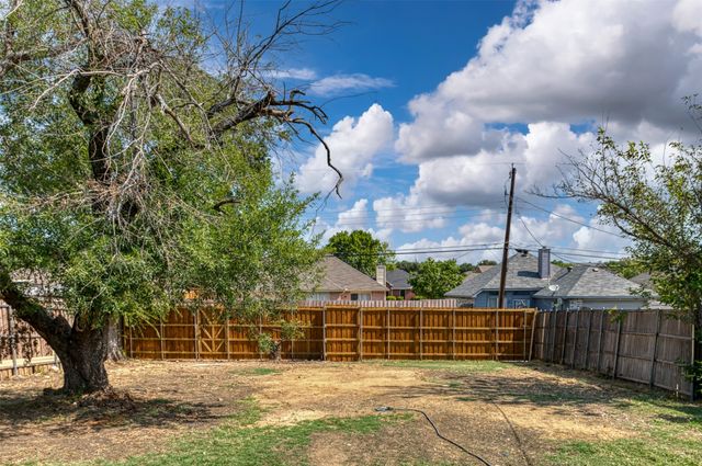 1409 W Bruton Road, Mesquite, TX 75149