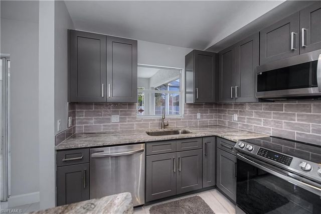 4535 SW 14th PL, Cape Coral, FL 33914