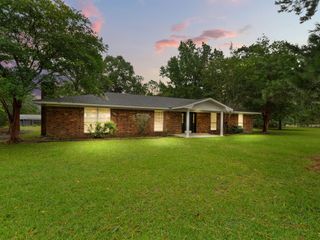 166 FOSTER ROAD, Leesville, LA 71446