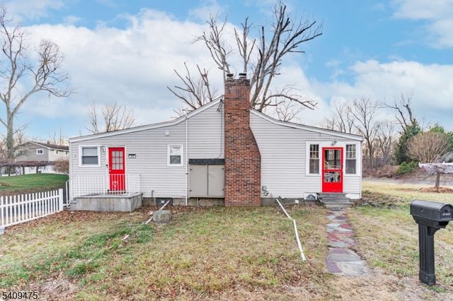 310 Boulevard Dr, Wayne Twp., NJ 07470