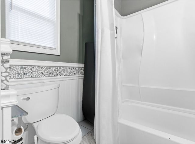 310 Boulevard Dr, Wayne Twp., NJ 07470