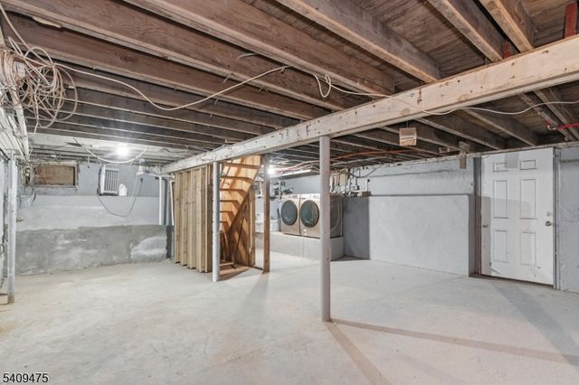 310 Boulevard Dr, Wayne Twp., NJ 07470