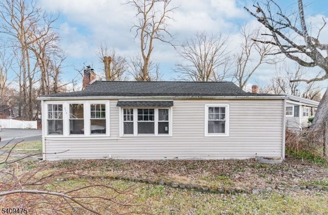 310 Boulevard Dr, Wayne Twp., NJ 07470