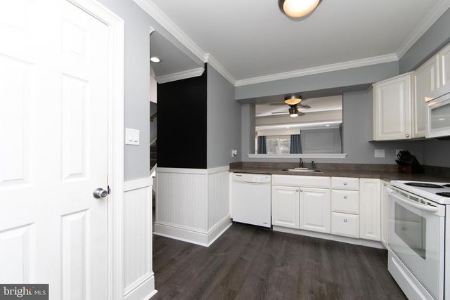 62 GRANT LN, Berlin, NJ 08009