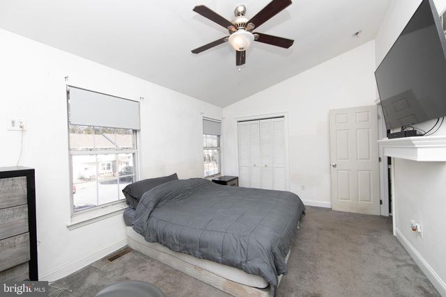 62 GRANT LN, Berlin, NJ 08009