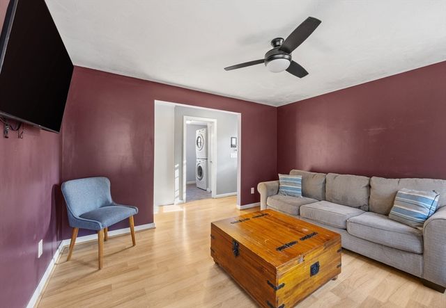 19 Leonard St, Lakeville, MA 02347