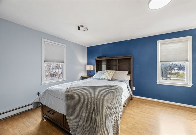 19 Leonard St, Lakeville, MA 02347