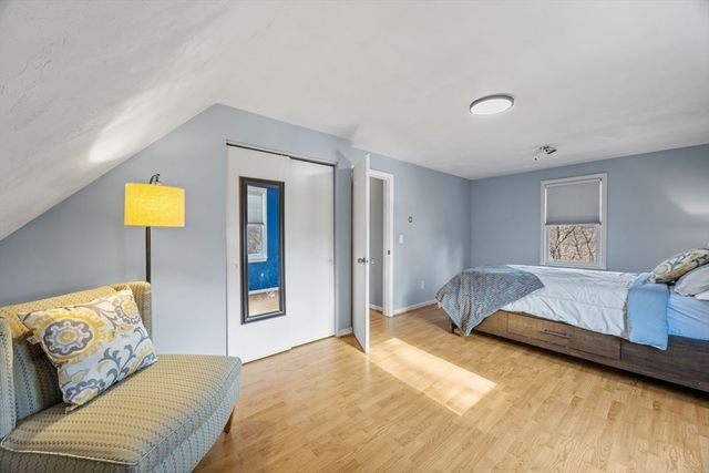 19 Leonard St, Lakeville, MA 02347