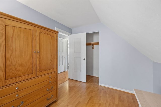 19 Leonard St, Lakeville, MA 02347