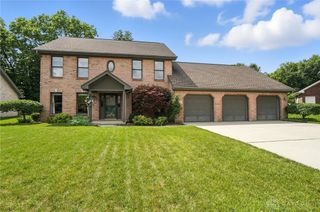 305 Pauly Drive, Englewood, OH 45315