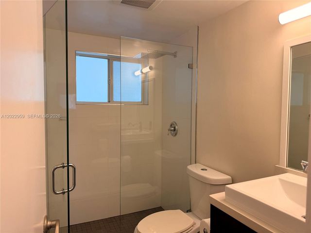 10001 W Bay Harbor Dr 205, Bay Harbor Islands, FL 33154