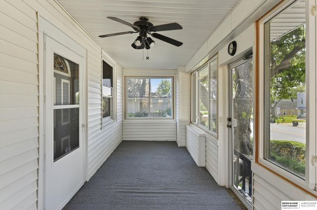 4115 S 13th Street, Omaha, NE 68107