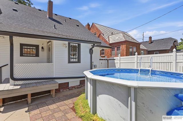 4115 S 13th Street, Omaha, NE 68107