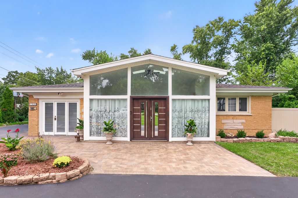 17W041 Deerpath Road, Bensenville, IL 60106 — photo 2