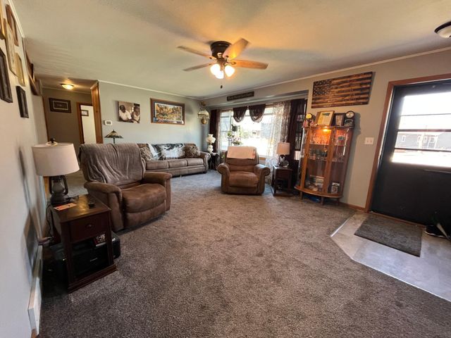 738 Center Street, Tracy, MN 56175