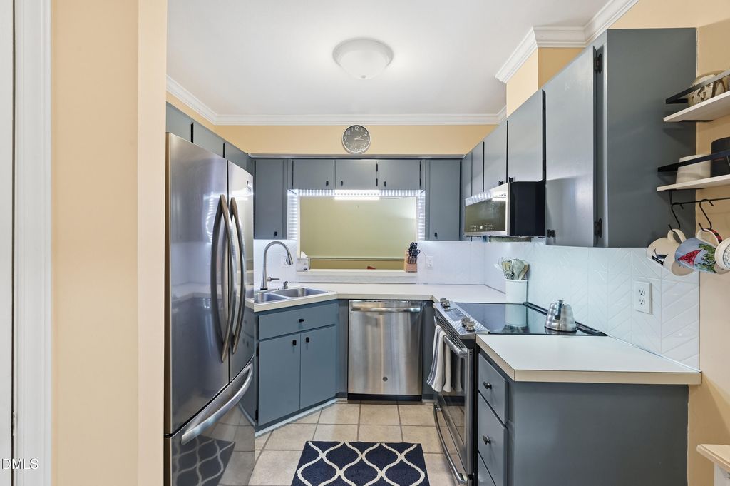 1101 Cotswold Court, Raleigh, NC 27609