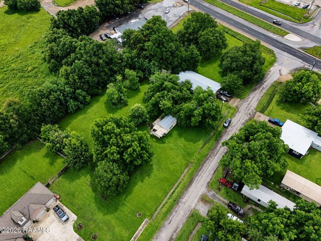 102 W Teljean Road, Lafayette, LA 70503