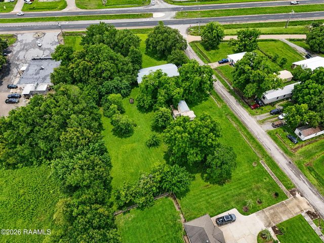 102 W Teljean Road, Lafayette, LA 70503