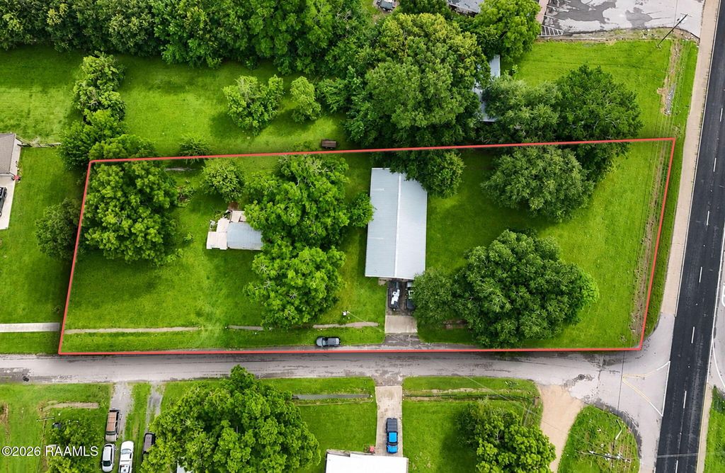 102 W Teljean Road, Lafayette, LA 70503