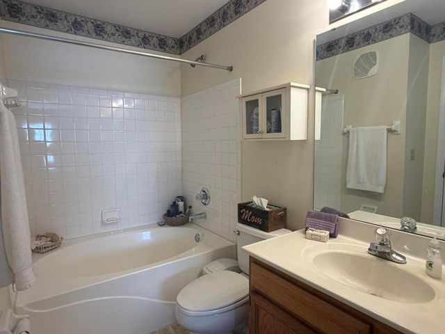 218 Langshire Court, Florence, KY 41042