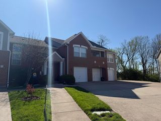 218 Langshire Court, Florence, KY 41042